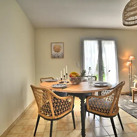 Les Paquerettes By Interhome * La Brée-les-Bains